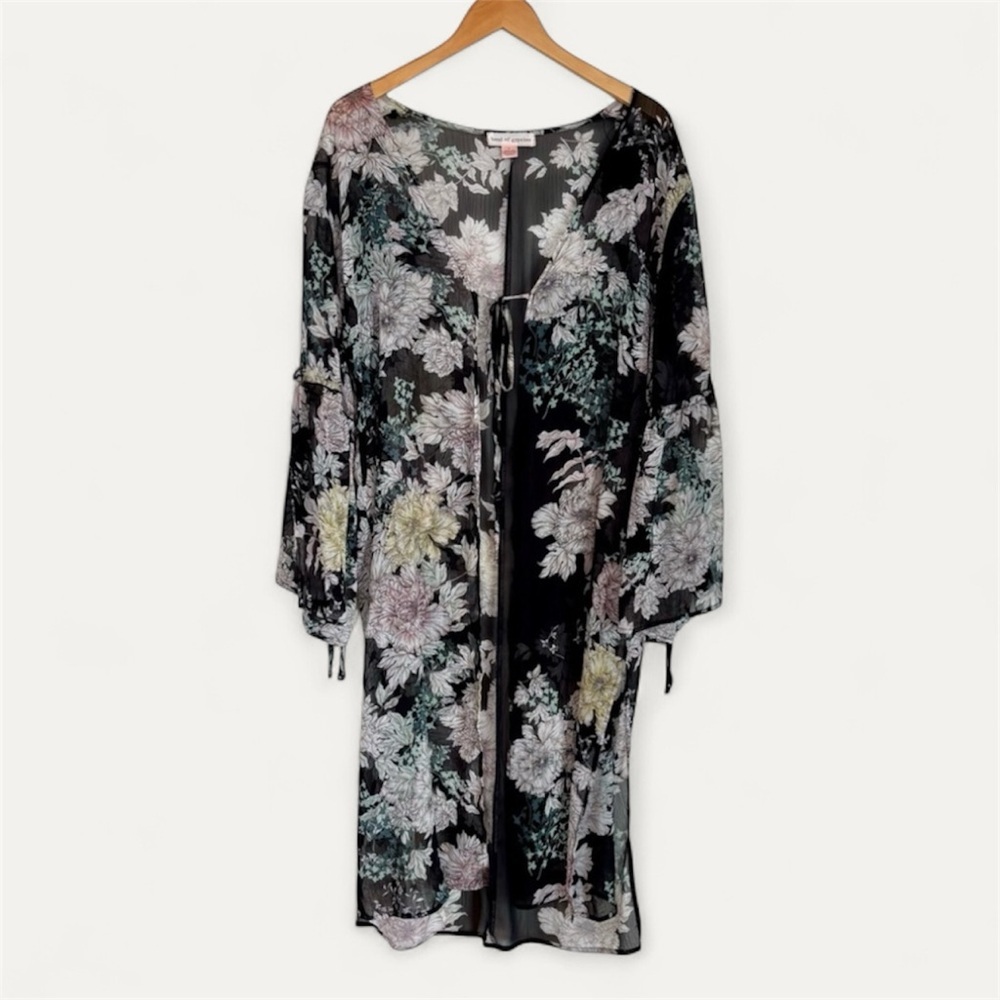 Band of Gypsies Floral Kimono Long Sleeves